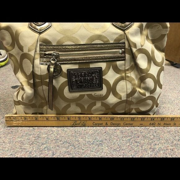COACH tan canvas zip top tote! - Picture 6 of 6